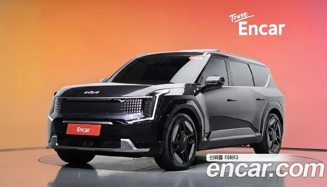 Kia EV9 Long Range 4WD Earth — пробег 27 241 км — фото 1 из 5