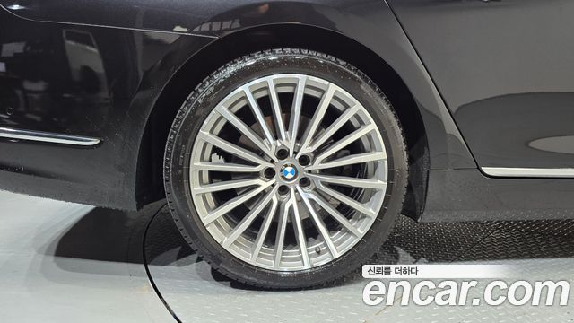 BMW 7-Series 740Li xDrive Design Pure Excellence — пробег 172 157 км — фото 5 из 5