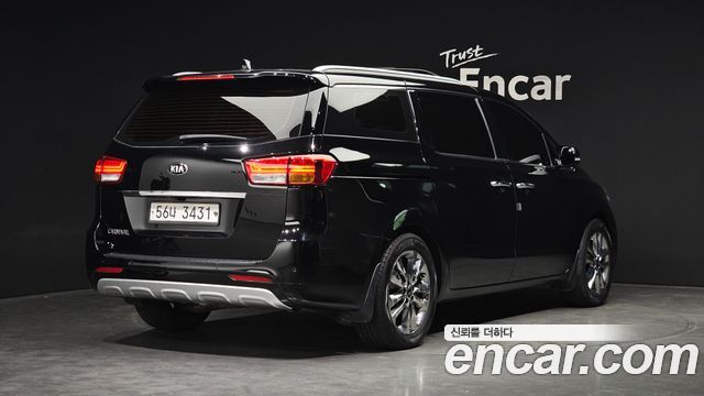 Kia Carnival из Кореи Encar