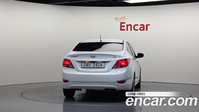 Hyundai Accent Diesel 1.6 VGT Smart — пробег 130 216 км — фото 4 из 5