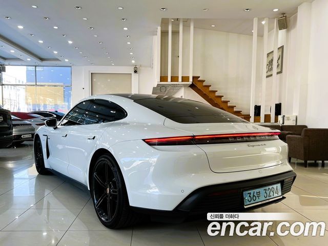 Porsche Taycan из Кореи Encar