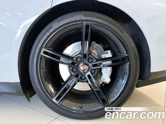 Porsche Taycan из Кореи Encar