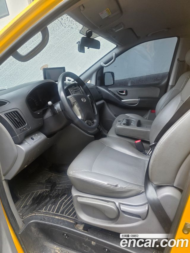 Hyundai Starex Wheelchair lift/Slope — пробег 280 000 км — фото 3 из 5