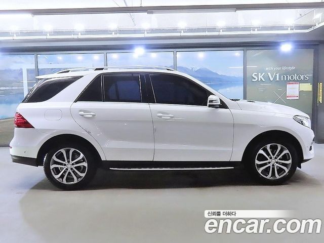 Mercedes-Benz GLE-Class GLE250 d 4MATIC — пробег 121 445 км — фото 3 из 5
