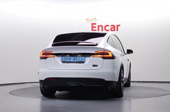 Tesla Model X Plaid — пробег 26 600 км — фото 4 из 5