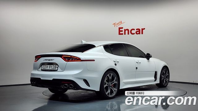 Kia Stinger из Кореи Encar
