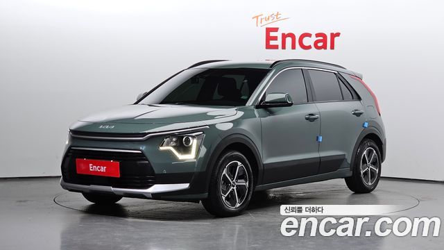 Kia Niro Prestige — пробег 60 780 км — фото 1 из 5