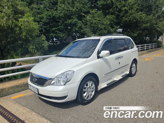 Kia Carnival New Carnival GLX High-Deluxe — пробег 128 254 км — фото 2 из 5