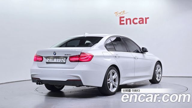 BMW 3-Series 330i M Sport — пробег 47 630 км — фото 2 из 5
