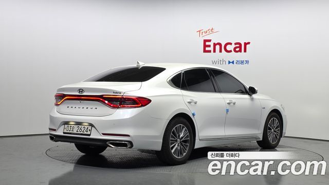 Hyundai Grandeur Premium — пробег 77 945 км — фото 2 из 5