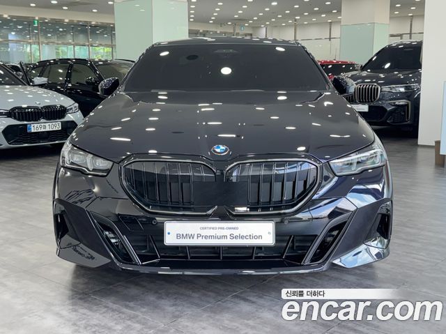 BMW 5-Series 520i M Sport — пробег 20 628 км — фото 2 из 5