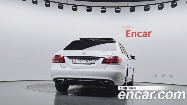 Mercedes-Benz E-Class E250 BlueTec 4MATIC AV — пробег 157 121 км — фото 4 из 5