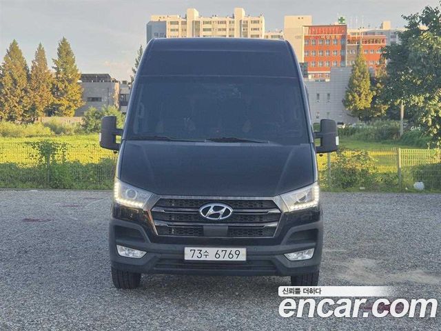 Hyundai Solati 16-seater Luxury — пробег 110 775 км — фото 3 из 5