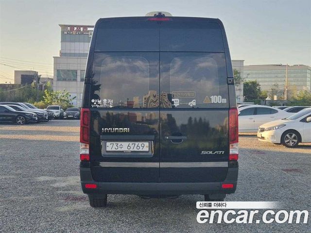 Hyundai Solati 16-seater Luxury — пробег 110 775 км — фото 4 из 5