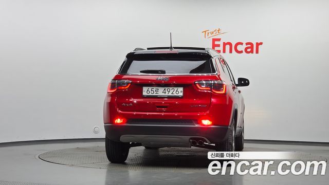 Jeep Compass 2.4 Limitied AWD — пробег 28 528 км — фото 4 из 5
