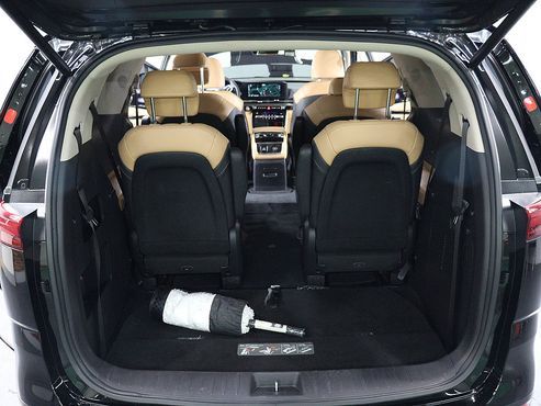 Kia Carnival Diesel 9-Seater Signature — пробег 61 566 км — фото 5 из 5
