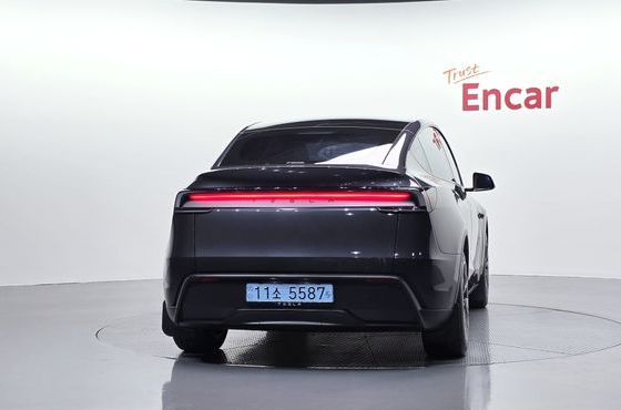 Tesla Model Y RWD — пробег 42 853 км — фото 4 из 5