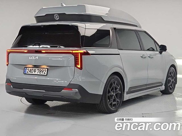 Kia Carnival HEV 9-Seater Hi-Limousine (Special vehicle) — пробег 80 870 км — фото 4 из 5