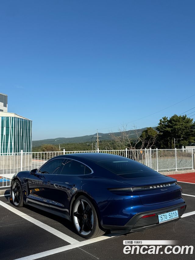 Porsche Taycan из Кореи Encar