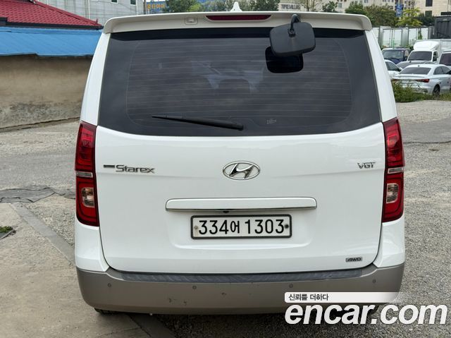 Hyundai Starex 4WD Urban 9-Seater Exclusive — пробег 169 992 км — фото 3 из 5