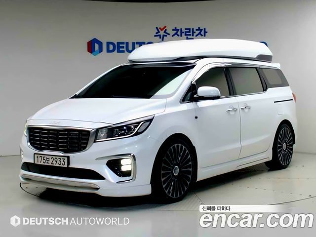 Kia Carnival Gasoline 9-Seater Hi-Limousine Noblesse Special — пробег 109 424 км — фото 1 из 5