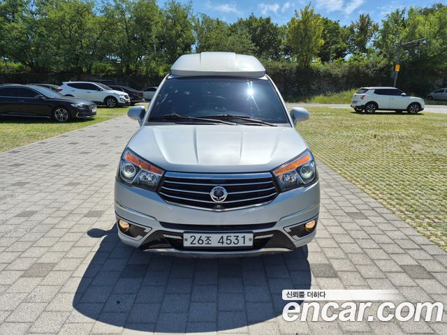 Ssangyong KORANDO 4WD Chateau 9-seater High-Limousine — пробег 202 765 км — фото 2 из 5