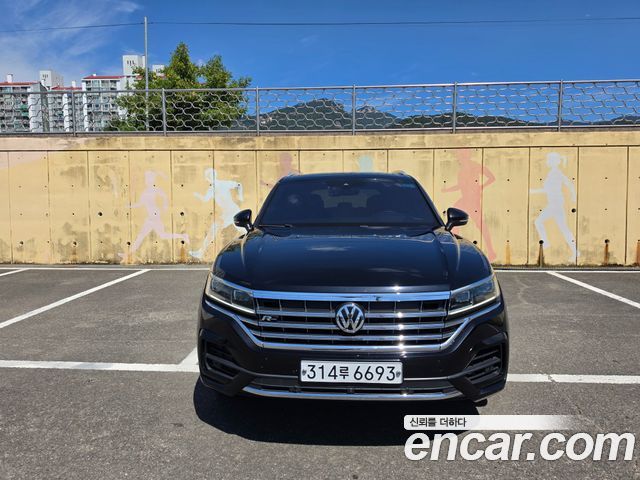Volkswagen Touareg 3.0 TDI R-Line — пробег 119 500 км — фото 3 из 5