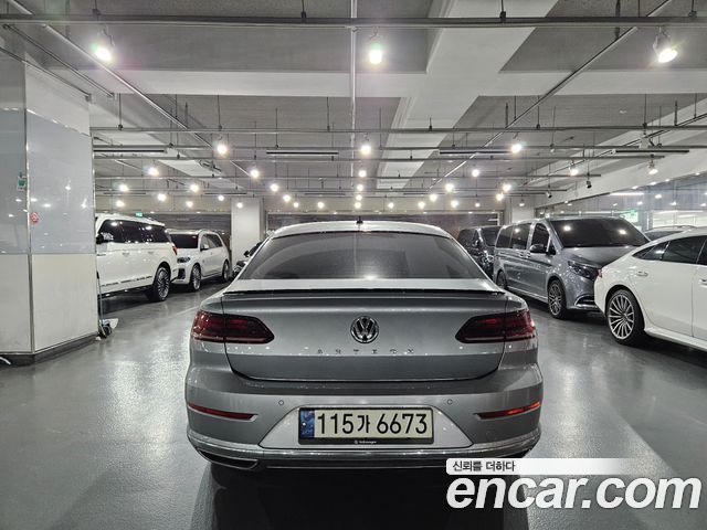 Volkswagen Arteon 2.0 TDI Premium — пробег 127 000 км — фото 3 из 5