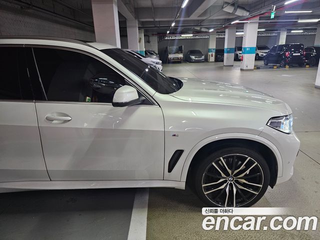 BMW X5 xDrive 40i M sports Onlie Exclusive Edition — пробег 47 000 км — фото 4 из 5