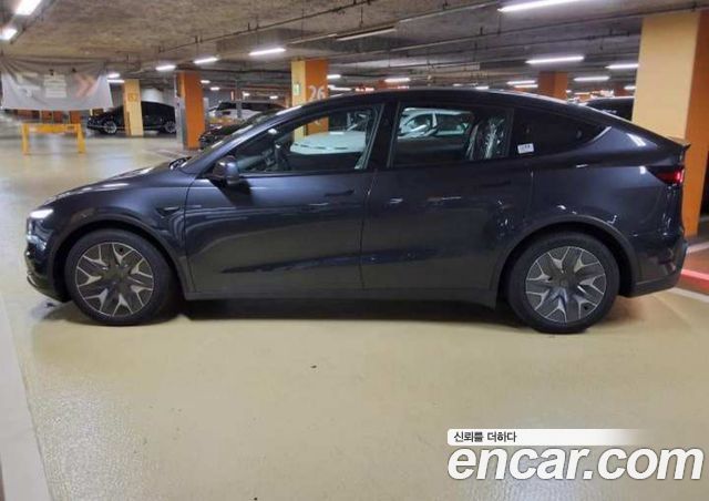 Tesla Model Y L Long Range AWD — пробег 1 км — фото 5 из 5