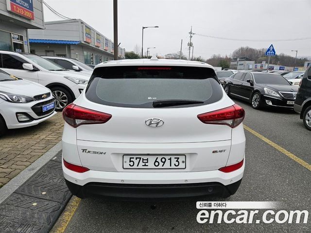 Hyundai Tucson Diesel 1.7 2WD Style Fever — пробег 138 400 км — фото 4 из 5