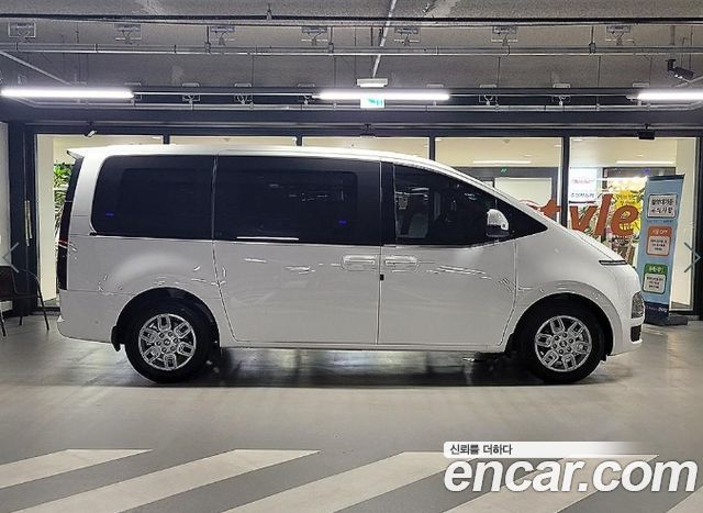 Hyundai Staria из Кореи Encar