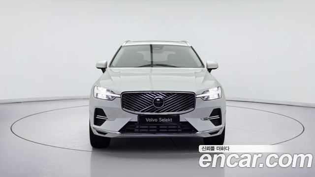 Volvo XC60 T8 Ultra Bright — пробег 2 920 км — фото 2 из 5