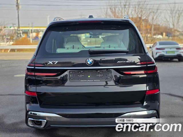 BMW X7 xDrive 40d Design Pure Excellence 6-Seater — пробег 5 000 км — фото 5 из 5