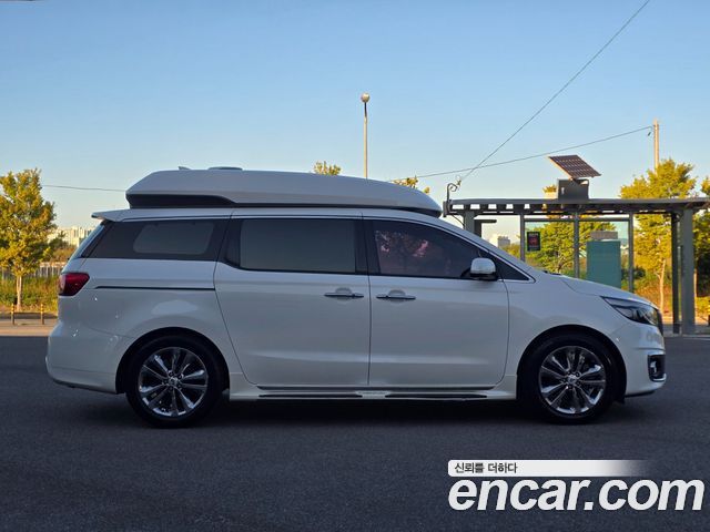 Kia Carnival 9-seater Hi-Limousine Prestige High roof — пробег 91 000 км — фото 4 из 5
