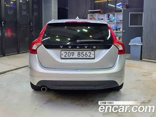 Volvo V60 из Кореи Encar
