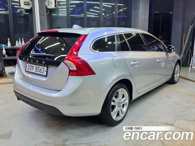 Volvo V60 из Кореи Encar