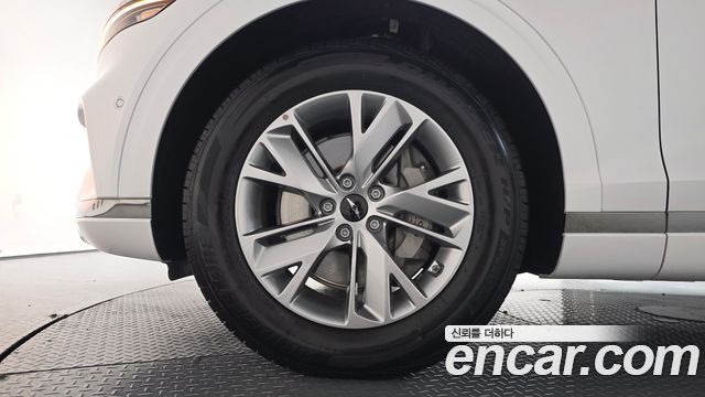 Genesis GV70 из Кореи Encar