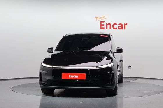Tesla Model Y L Long Range AWD — пробег 8 684 км — фото 3 из 5
