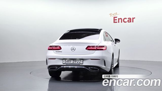 Mercedes-Benz E-Class из Кореи Encar