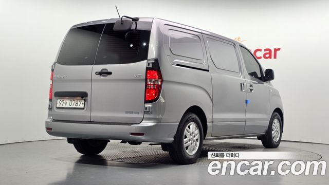 Hyundai Starex Van 3-Seater Smart — пробег 81 709 км — фото 2 из 5