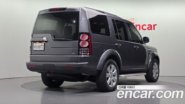 Land Rover Discovery 3.0 SDV6 SE — пробег 59 632 км — фото 2 из 5
