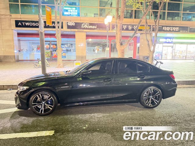 BMW 3-Series 320i M Sport — пробег 986 км — фото 3 из 5