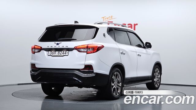 Ssangyong Rexton из Кореи Encar