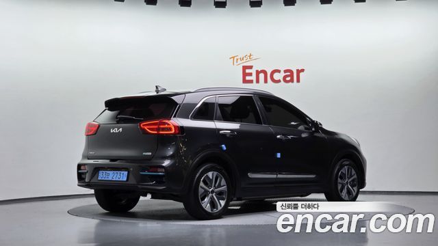 Kia Niro Prestige — пробег 139 801 км — фото 2 из 5
