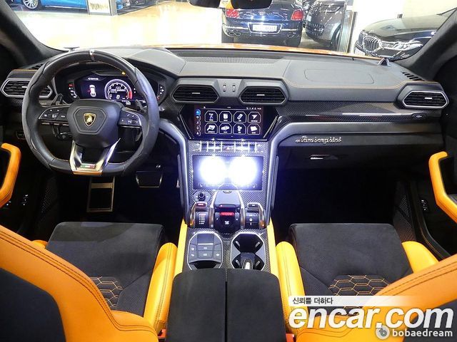 Lamborghini Urus 4.0 V8 — пробег 29 000 км — фото 4 из 5