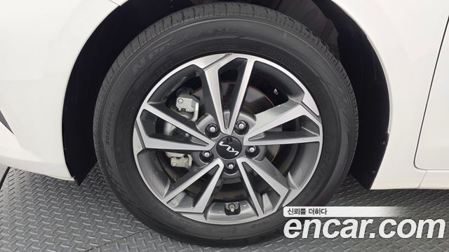 Kia K3 из Кореи Encar