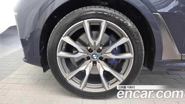 BMW X7 M50d — пробег 63 204 км — фото 5 из 5