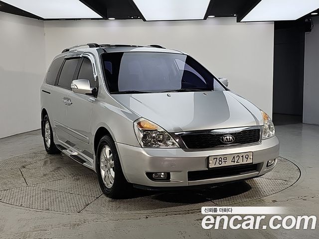 Kia Carnival Grand Carnival GLX Premium — пробег 186 856 км — фото 2 из 5