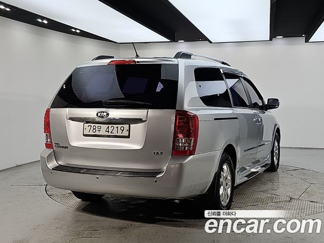 Kia Carnival Grand Carnival GLX Premium — пробег 186 856 км — фото 4 из 5